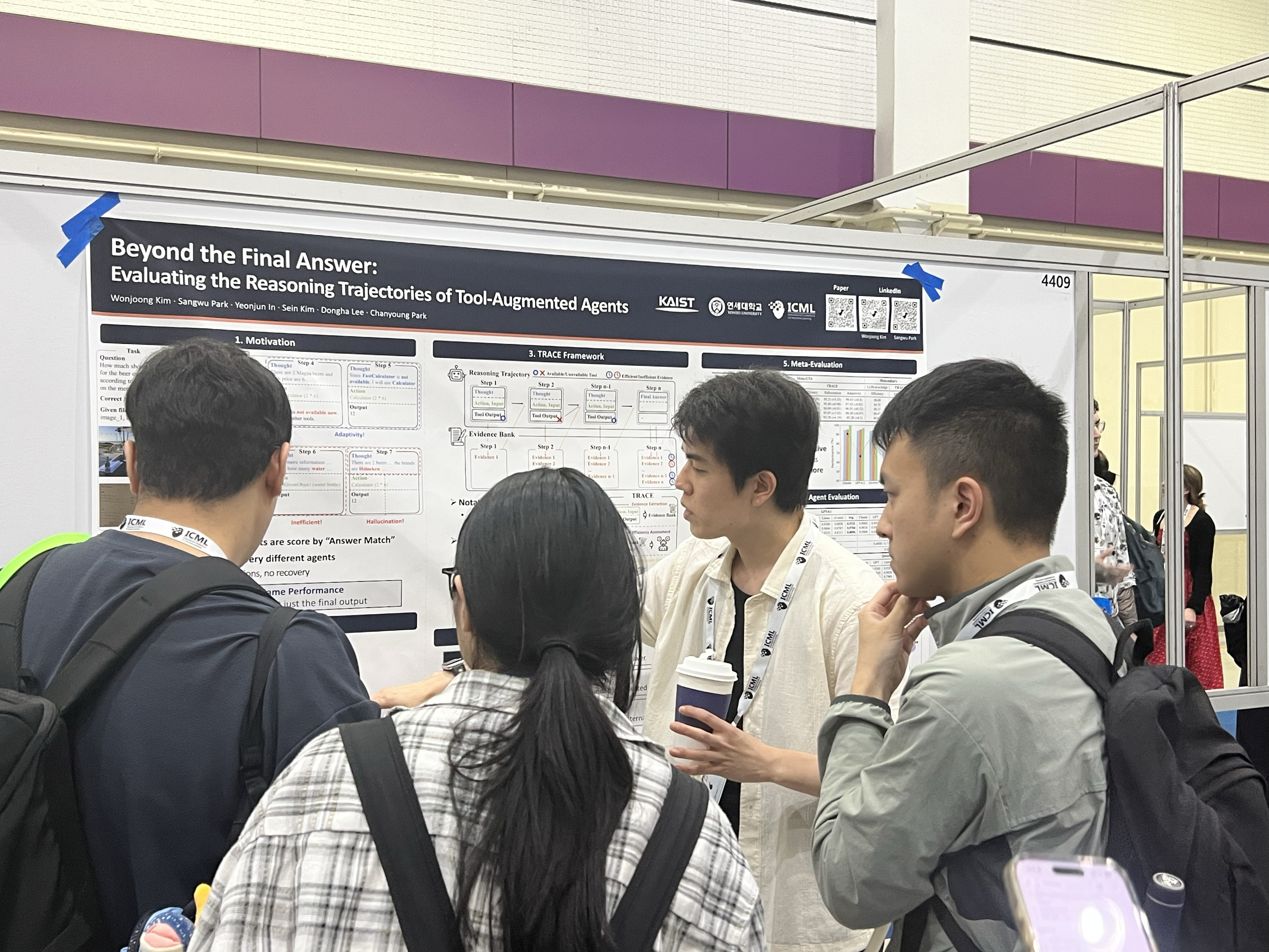 Sangwu gives a poster presentation