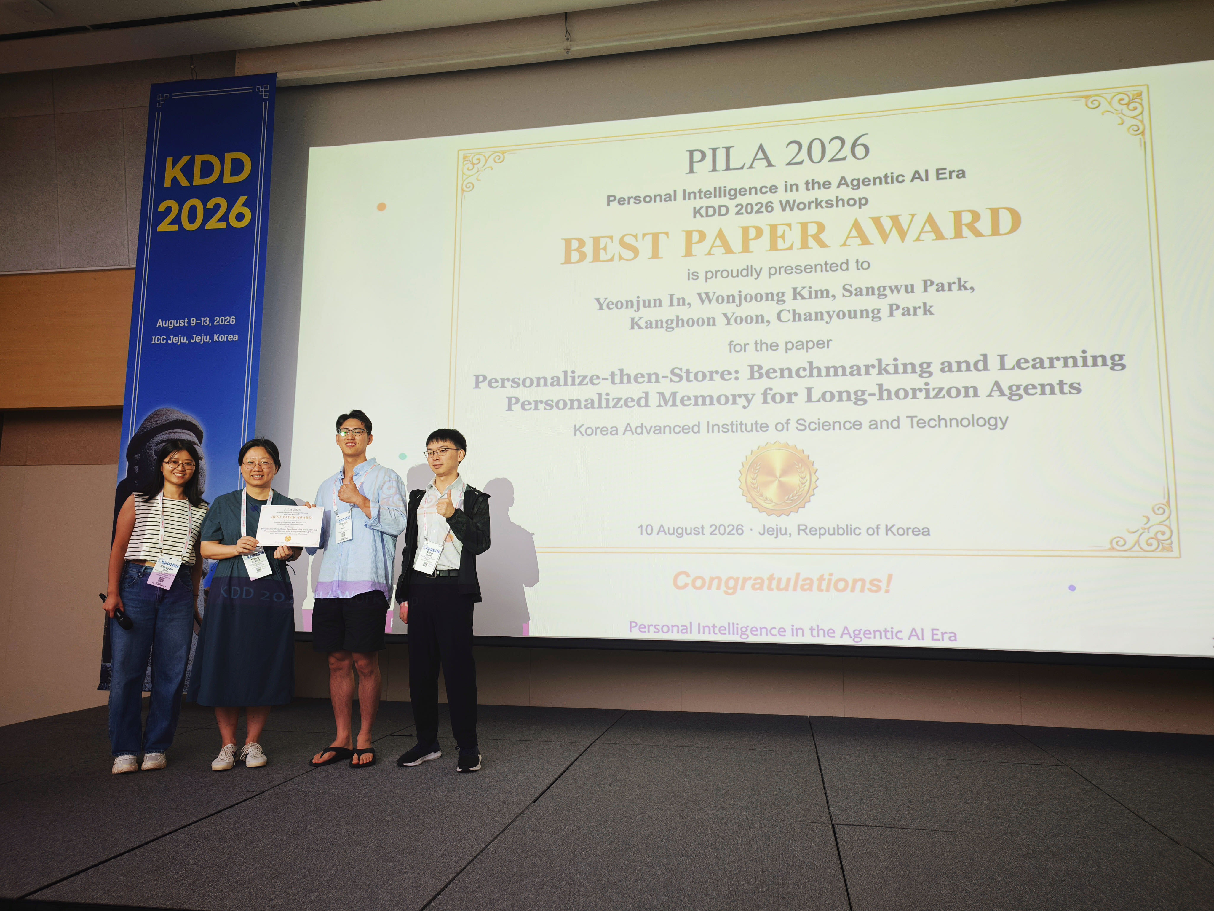 Yeonjun recieves an best paper award