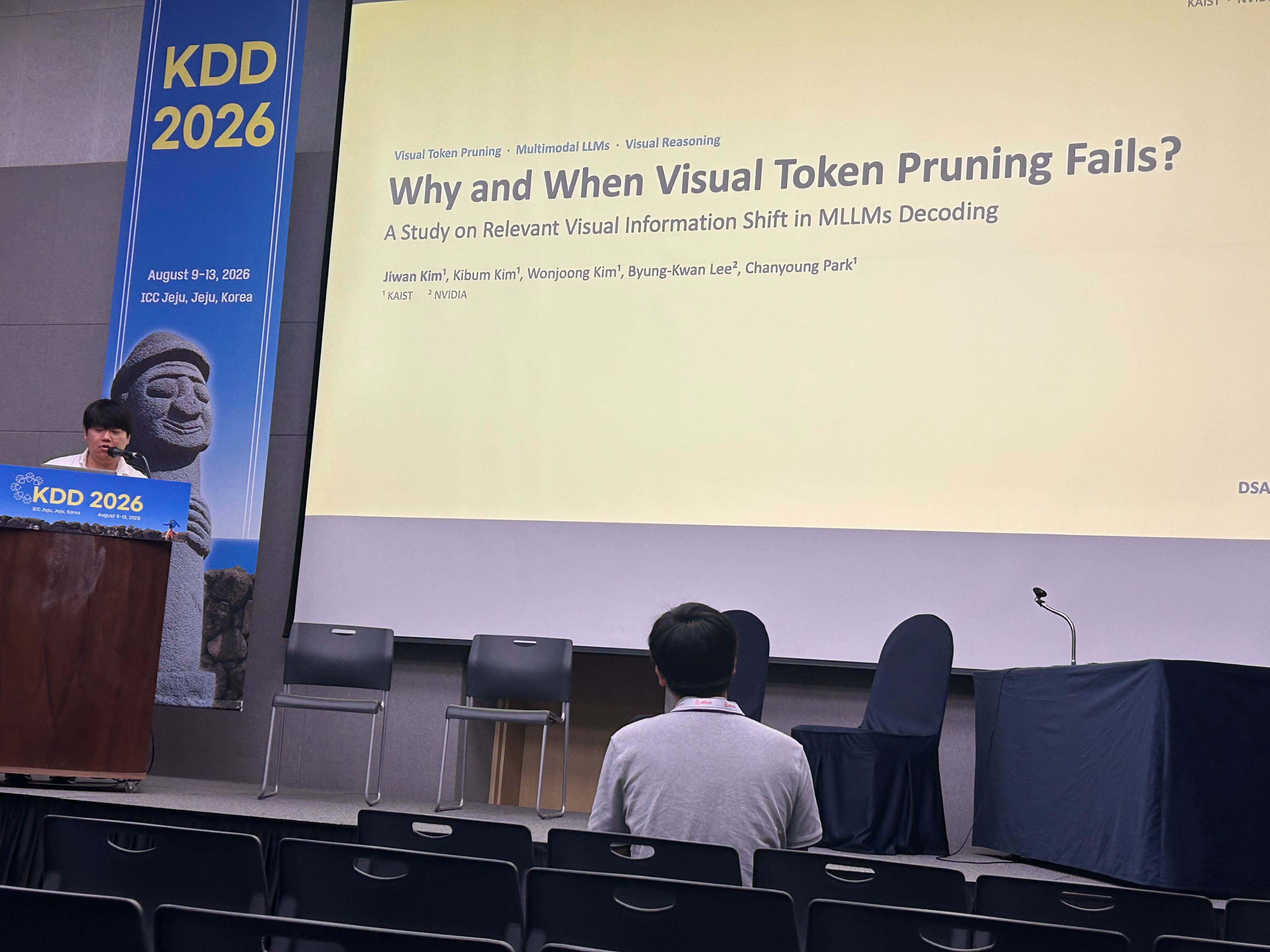 Jiwan gives an oral presentation