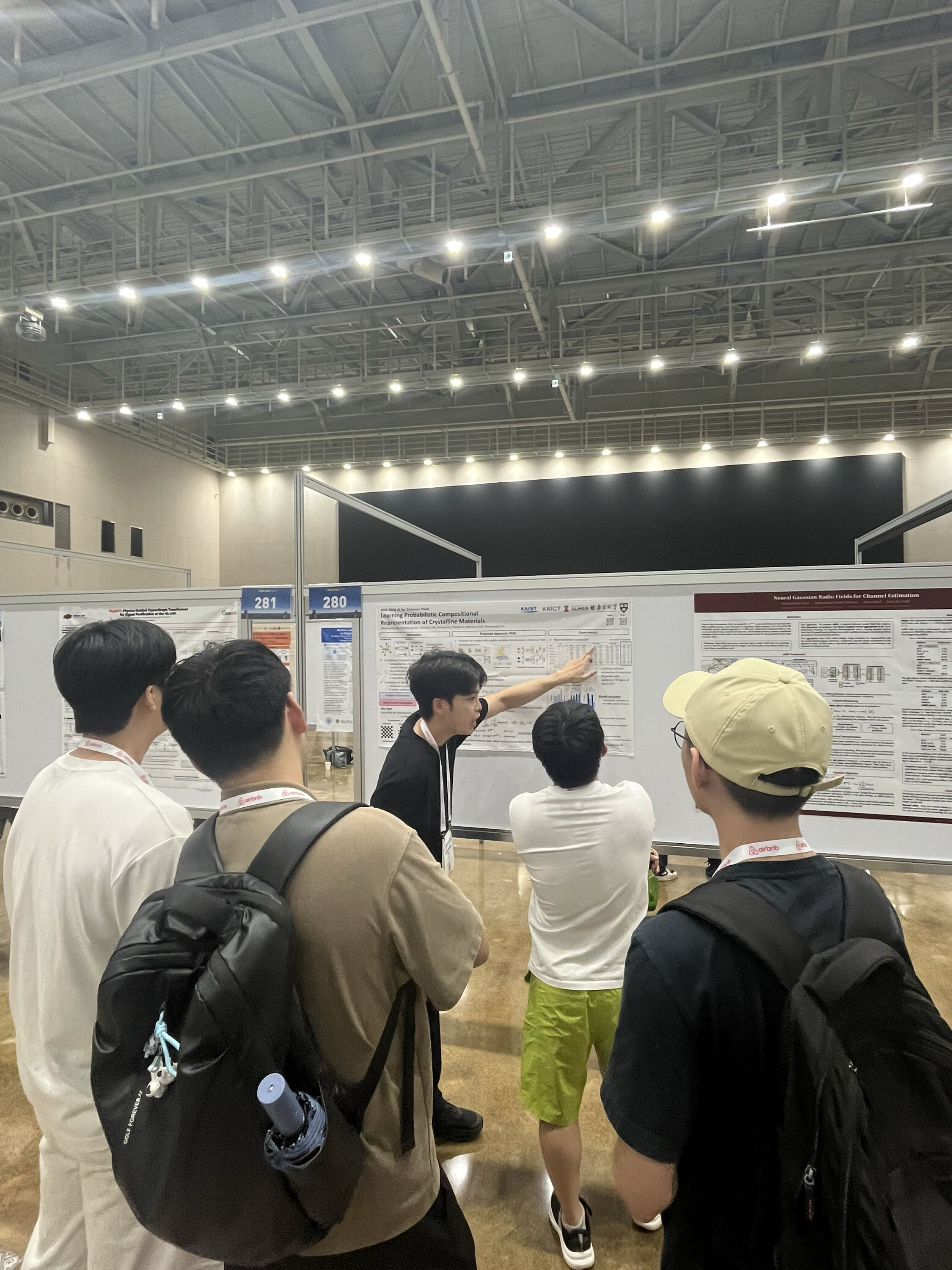 Heewoong gives a poster presentation